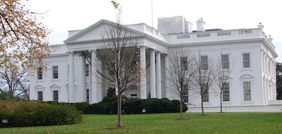 66fdbd24dbd68e2efb4aa33d White20house201