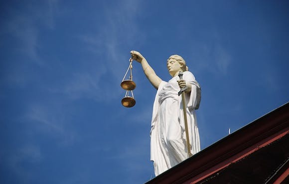 66fdbe50e1fd4a842ce1ef07 Justice Low20res