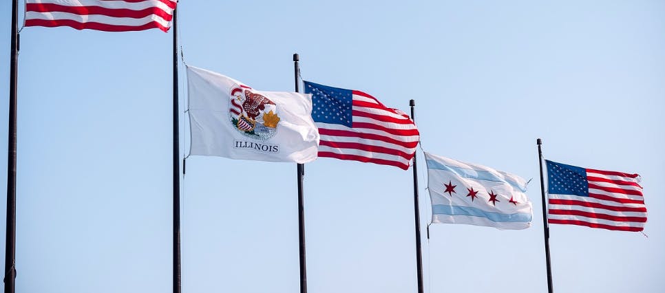 66fdc2e9de5fd19e34549492 Illinois20and20chicago20flags Pixabay