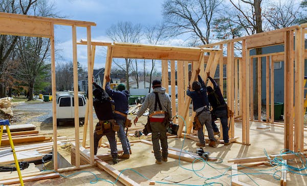 66fdc659a5dba07c16463261 Puttingupaframe