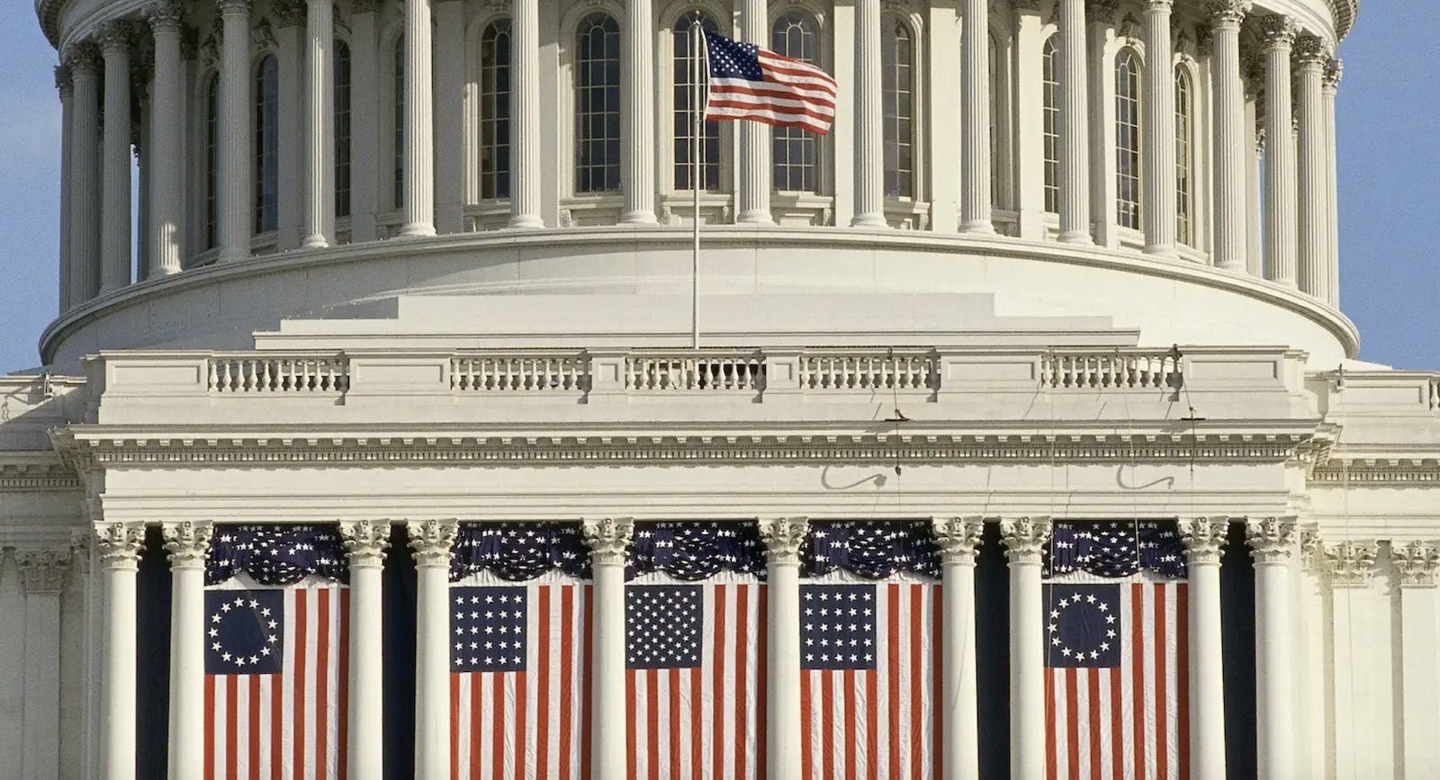 66fdc7c4e63fdcb4da45978d Uscapitolamericanflags