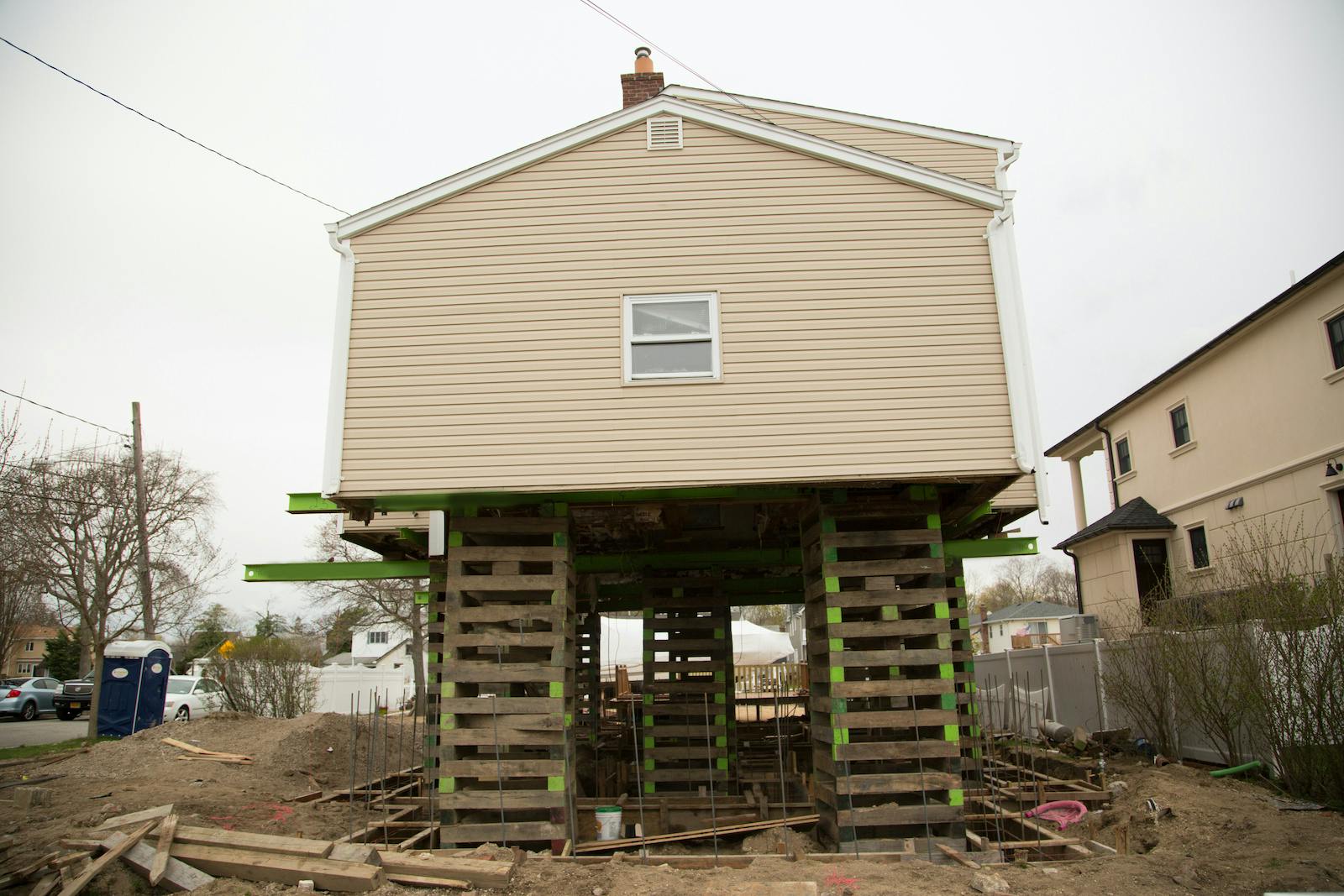 66fdc7f8d4ea384457a5aa60 House20lifting