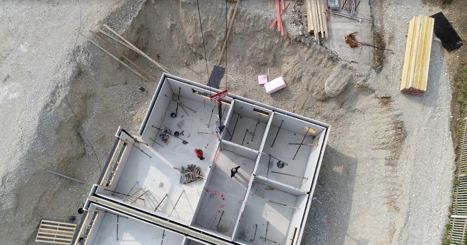 66fdc87e36c97e515d8b7307 Houseprefabpanelsinstallationmin