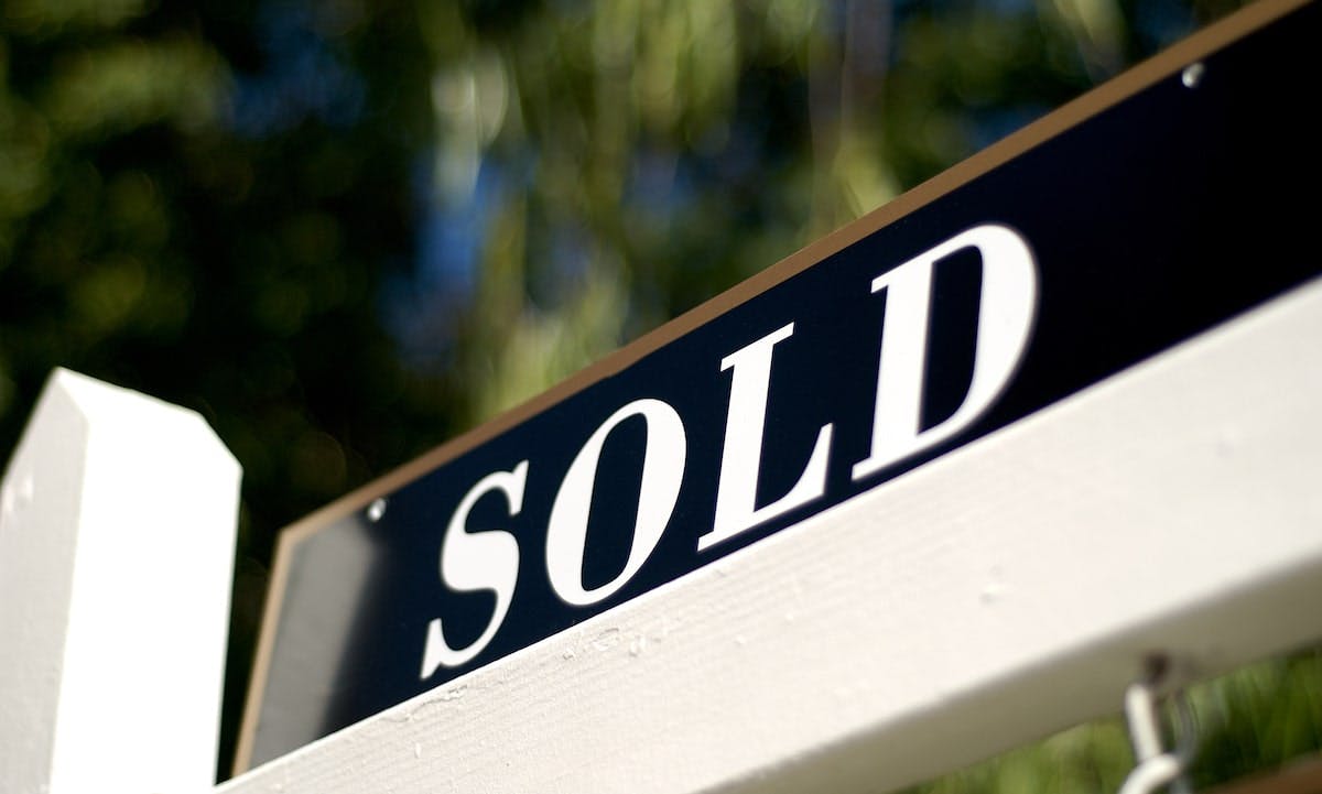 66fdc8b1de5fd17674549dd9 Sold20signmin