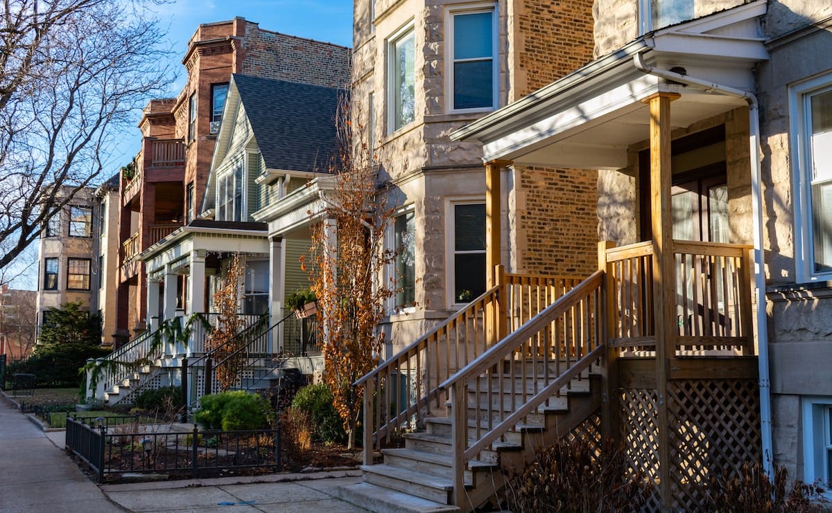 66fdc8e2e63fdc364245998d City20housesmin