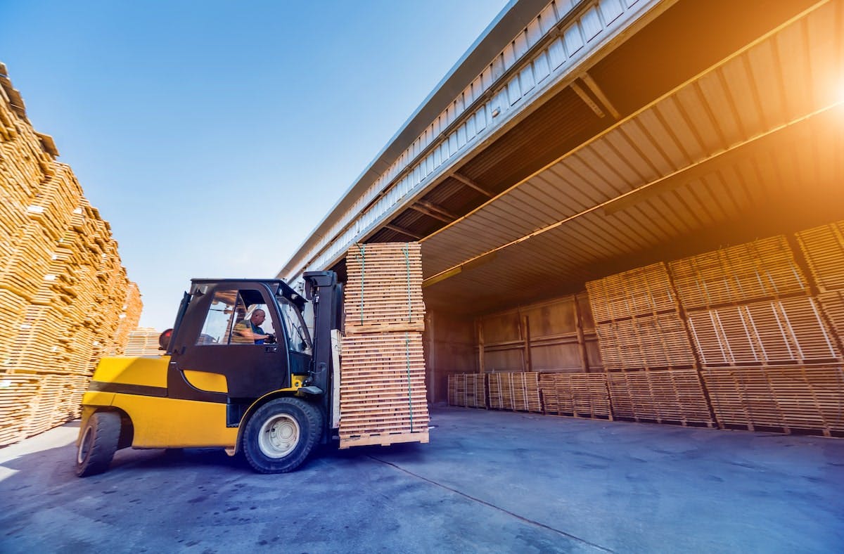 66fdc911e1fd4ab861e20381 Lumber20palletsmin