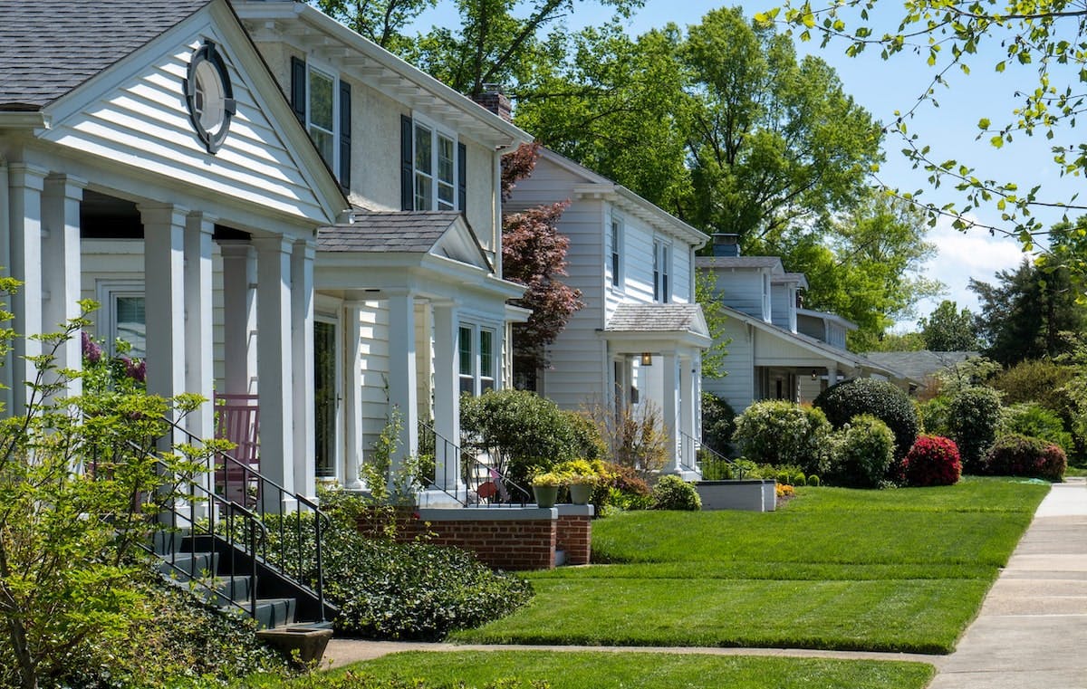 66fdc95adbd68e4b2f4abb55 Neighborhood20homesmin