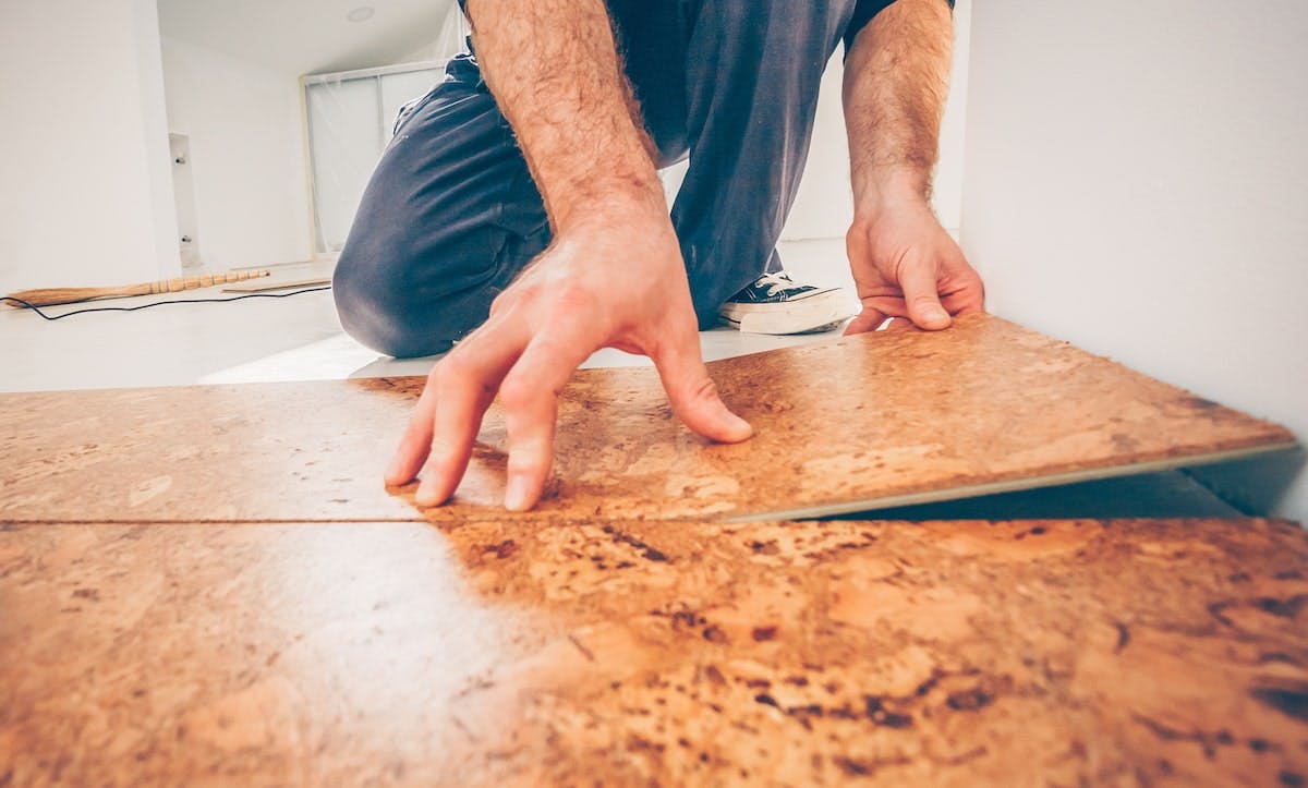 66fdc96f01d3bf3073af8d35 Cork20flooring20installmin