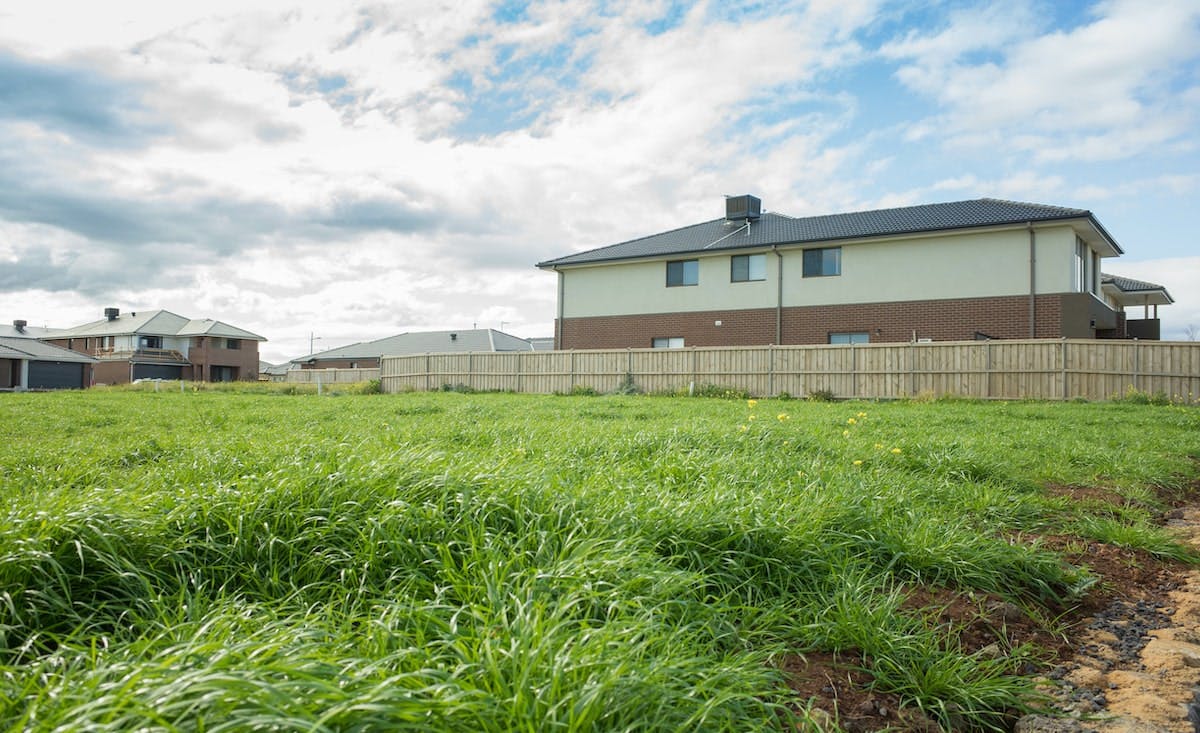 66fdc98ea5dba056014638d6 Empty20res20lotmin