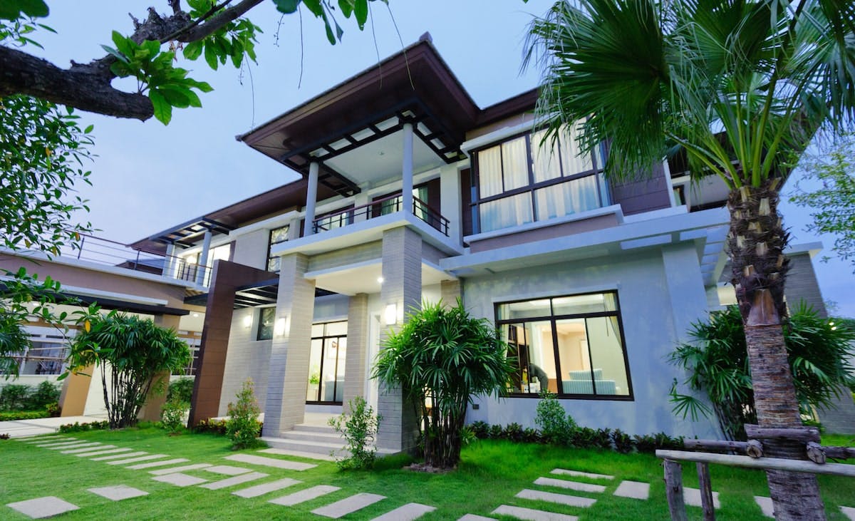 66fdc99536c97ec9638b74fc Modern20luxury20homemin