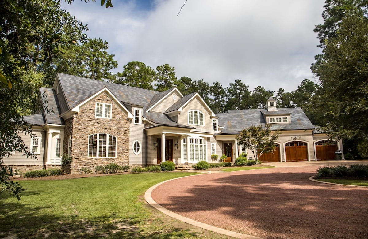 66fdc9dc3cabd977b2a6af79 Luxury20housemin201