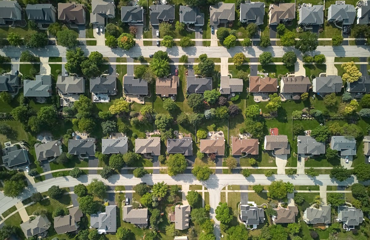 66fdca02dbd68e38074abc69 Community20aerialmin201