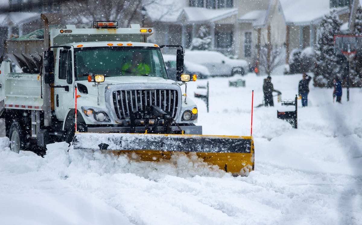 66fdcab4de5fd12bfa54a16e Severewinterweathersnowplowmin