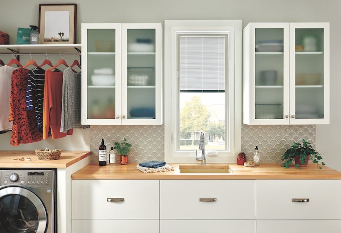 66fdcbf2dbd68e808e4ac152 1019productswindowsmi20windowslaundry20sinkmid20bl