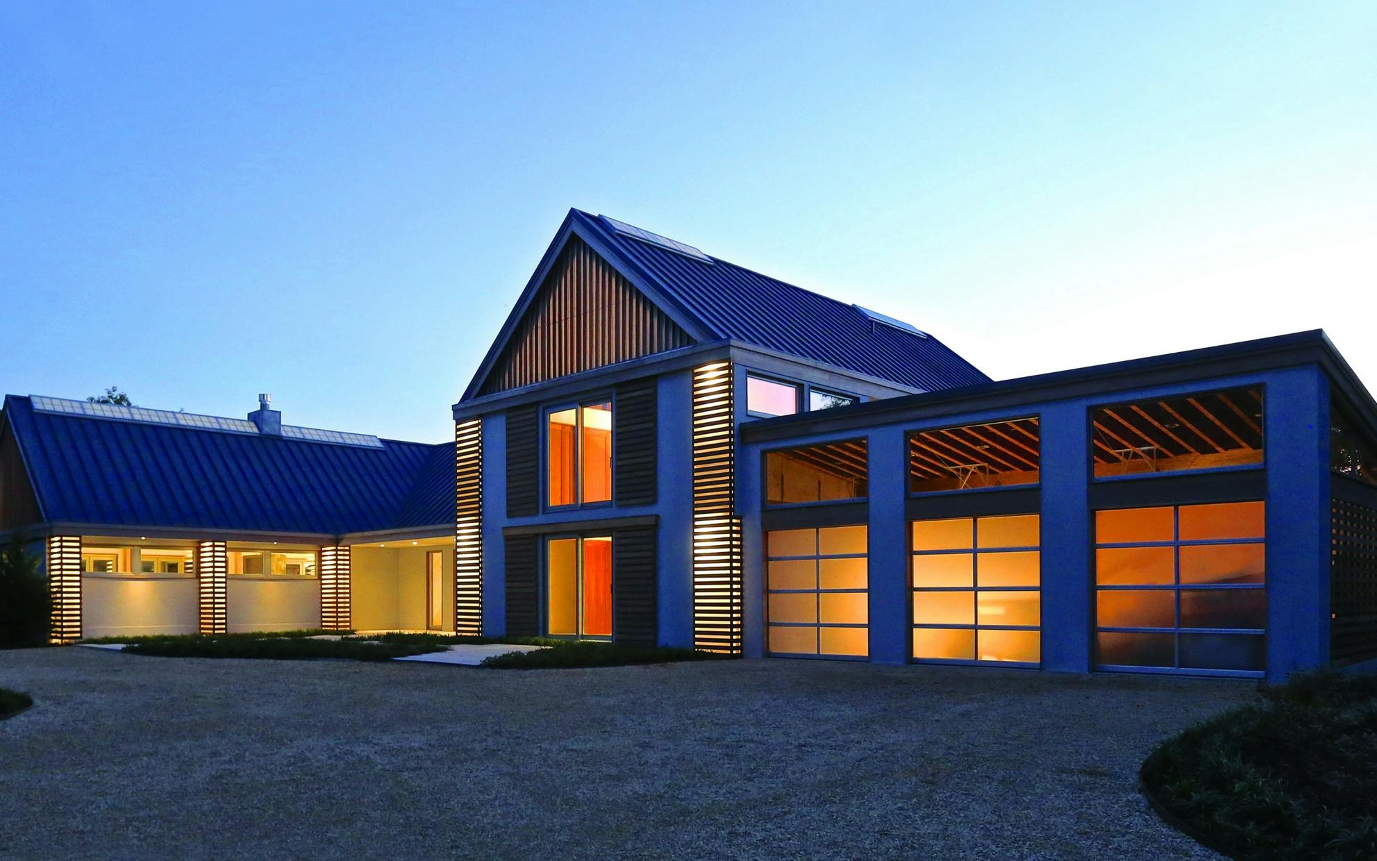 66fdcca736c97e8bd28b7d1c Trip20the20light20fantasticimg Entry Night Small 0