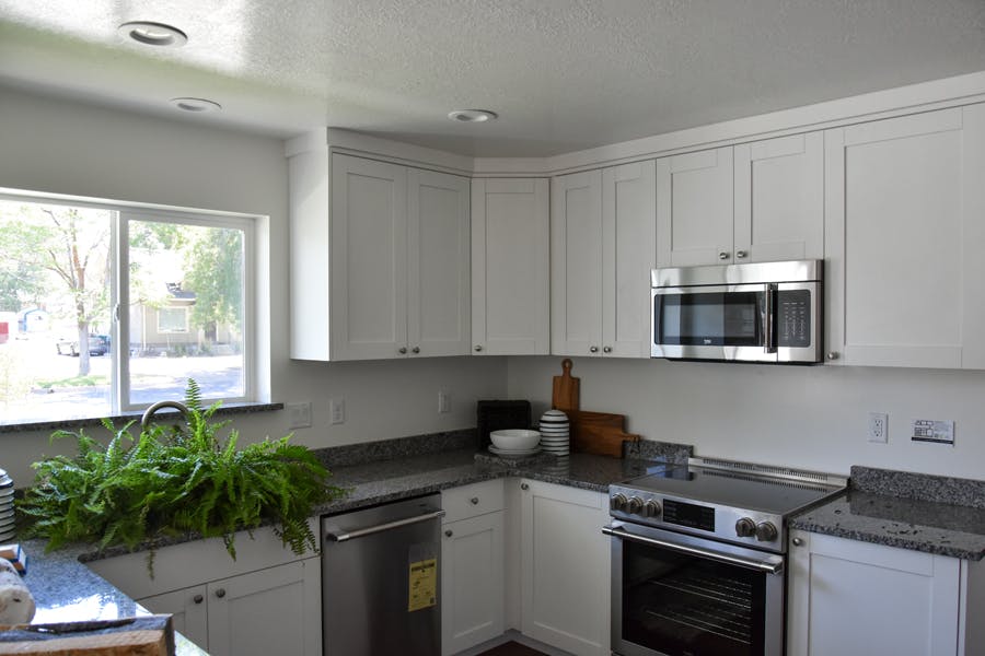 66fdccaf01d3bf7879af95f4 Weber20state20electric20kitchen20solar20home