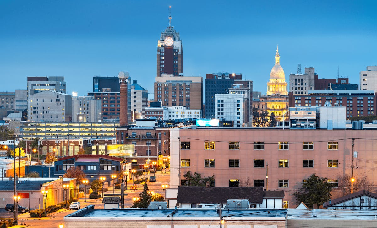 66fdccd5a897b5d6bfb21afb Lansingmichiganskylineduskmin