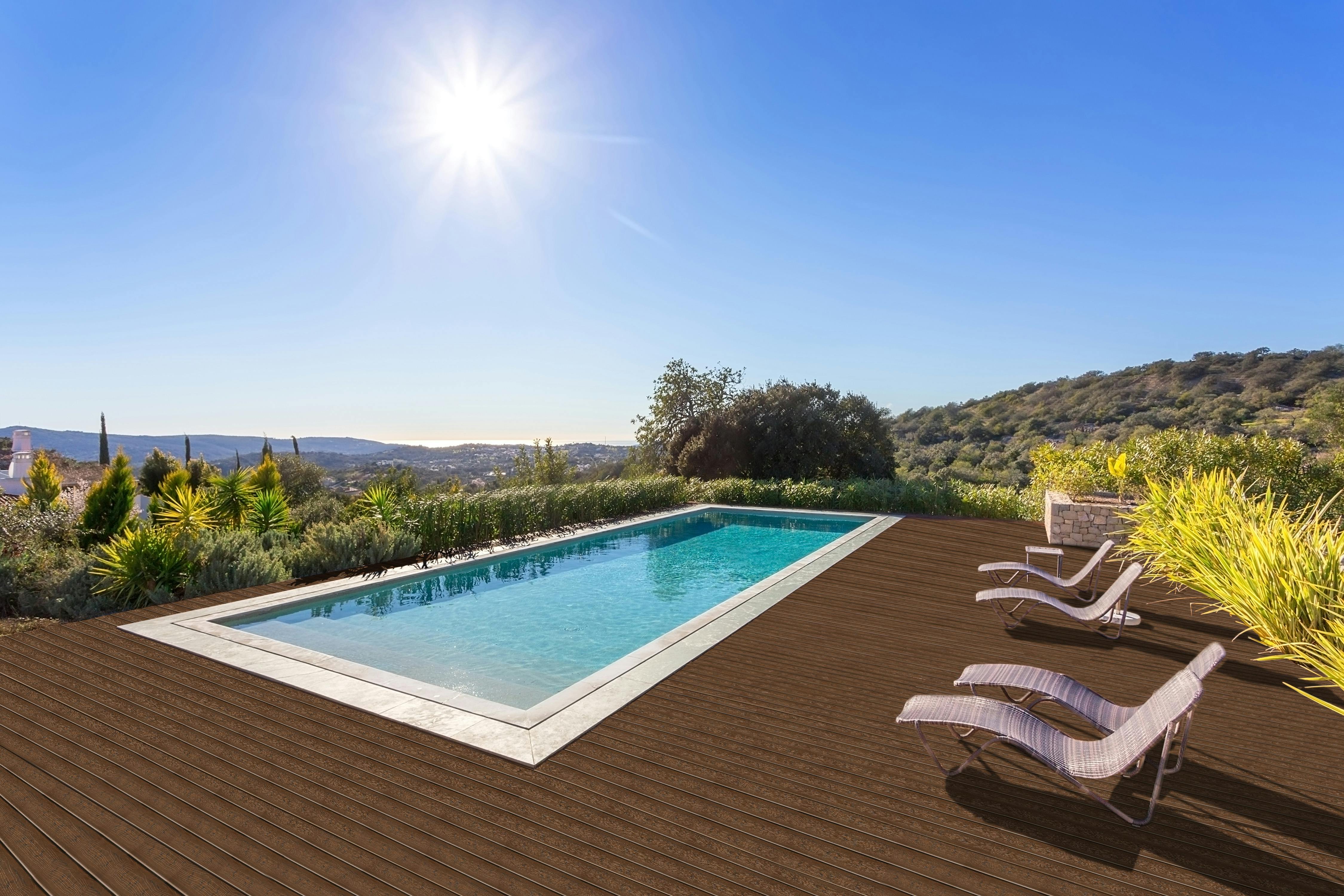 66fdcd69e63fdc0b3c45a431 Moistureshield20infuse20decking20enduse060716