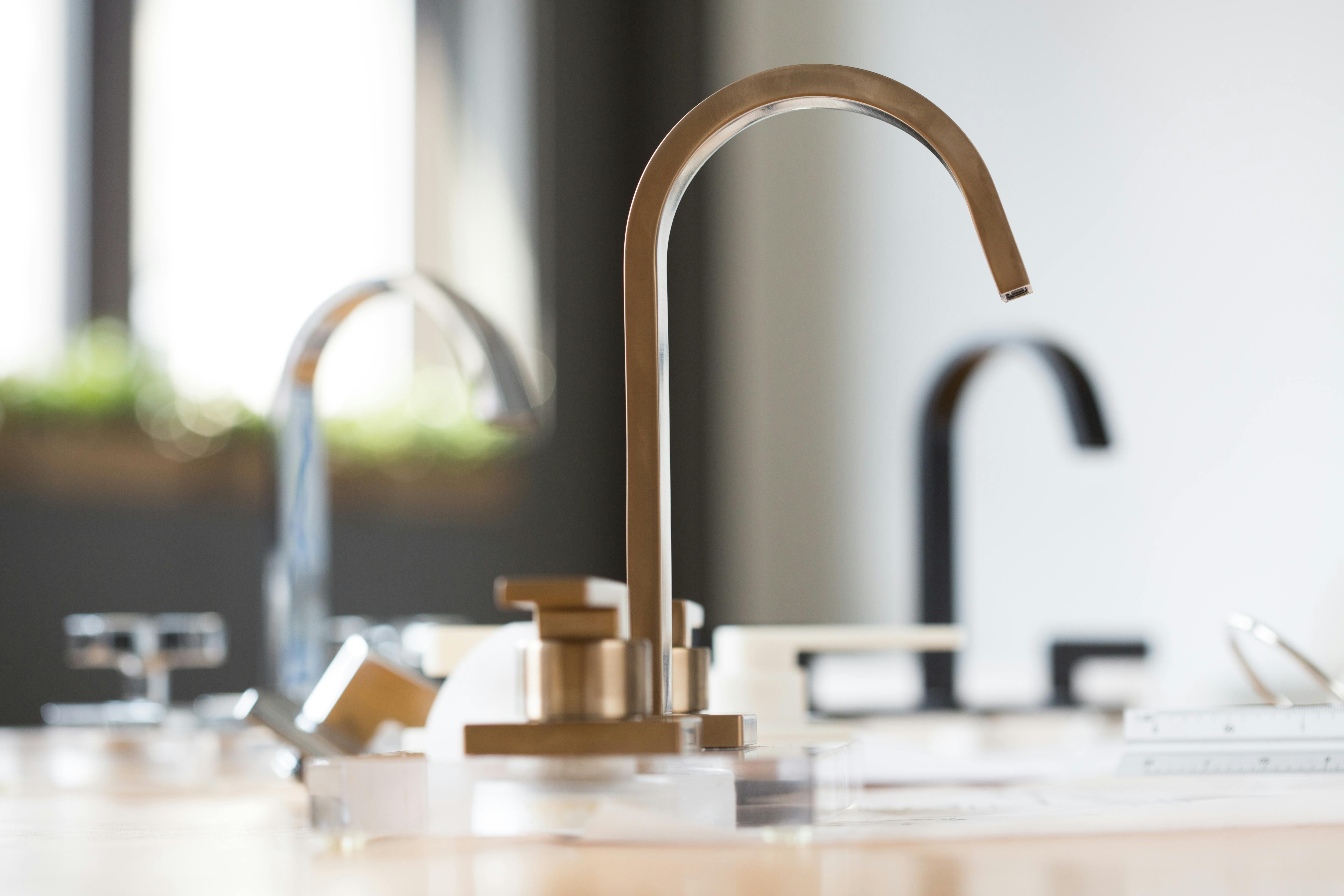 66fdce6da5dba0daeb464435 Clodagh Speakman Faucets