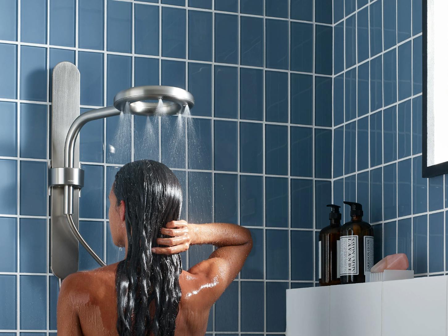 66fdcf2a01d3bf2732af9938 Moennebiashoweringsystembathwomanshowering