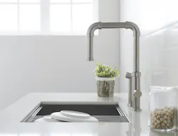 Isenberg Faucets Tanz Side view stainless steel Isenberg Faucets Tanz Side view stainless steel
