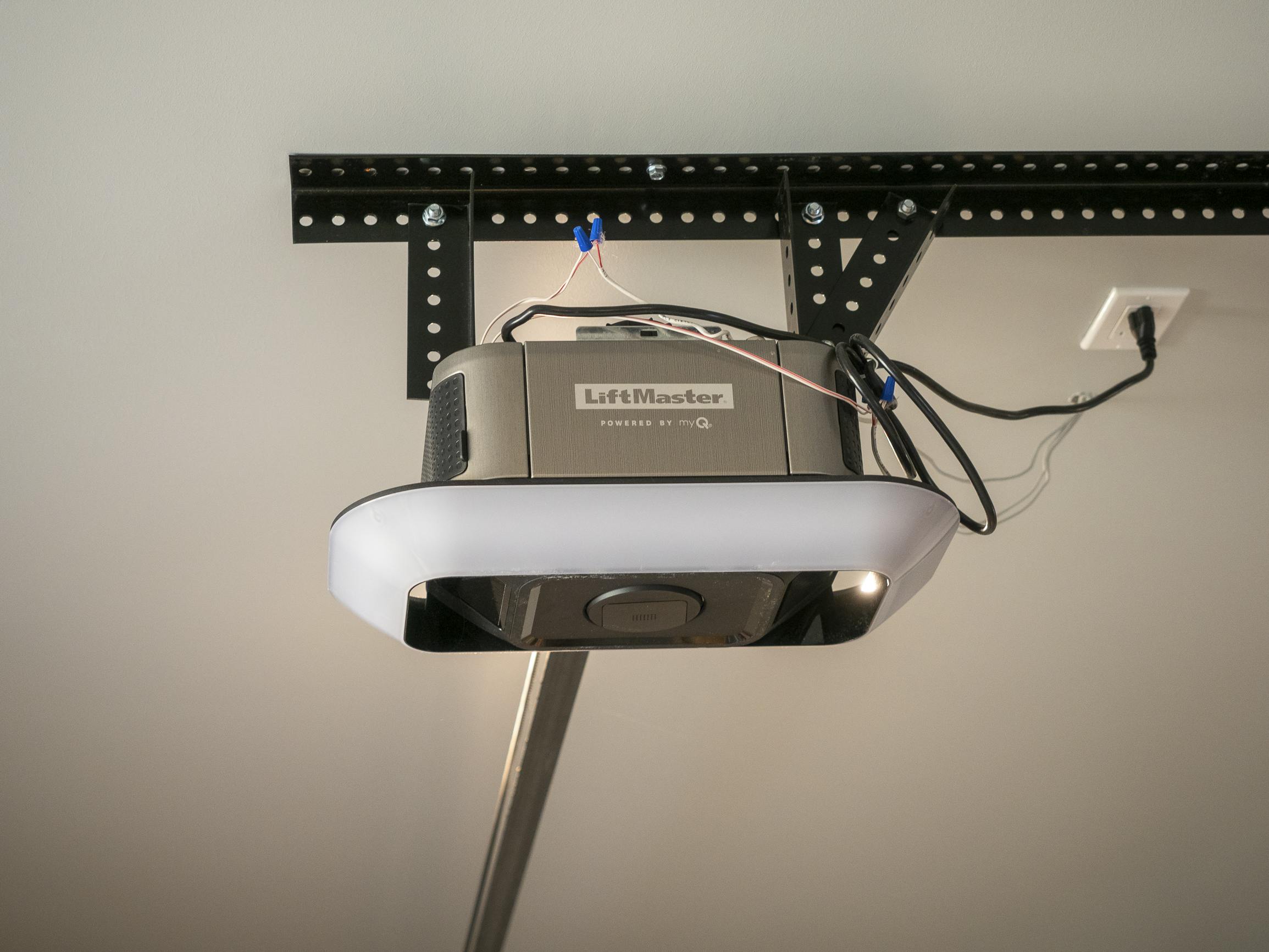 67d1ef7fb4f294a584778569 Pbproductsliftmaster