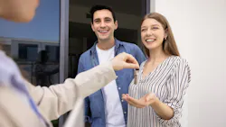 Homebuyers in their 30s purchase a home for the first time Homebuyers in their 30s purchase a home for the first time