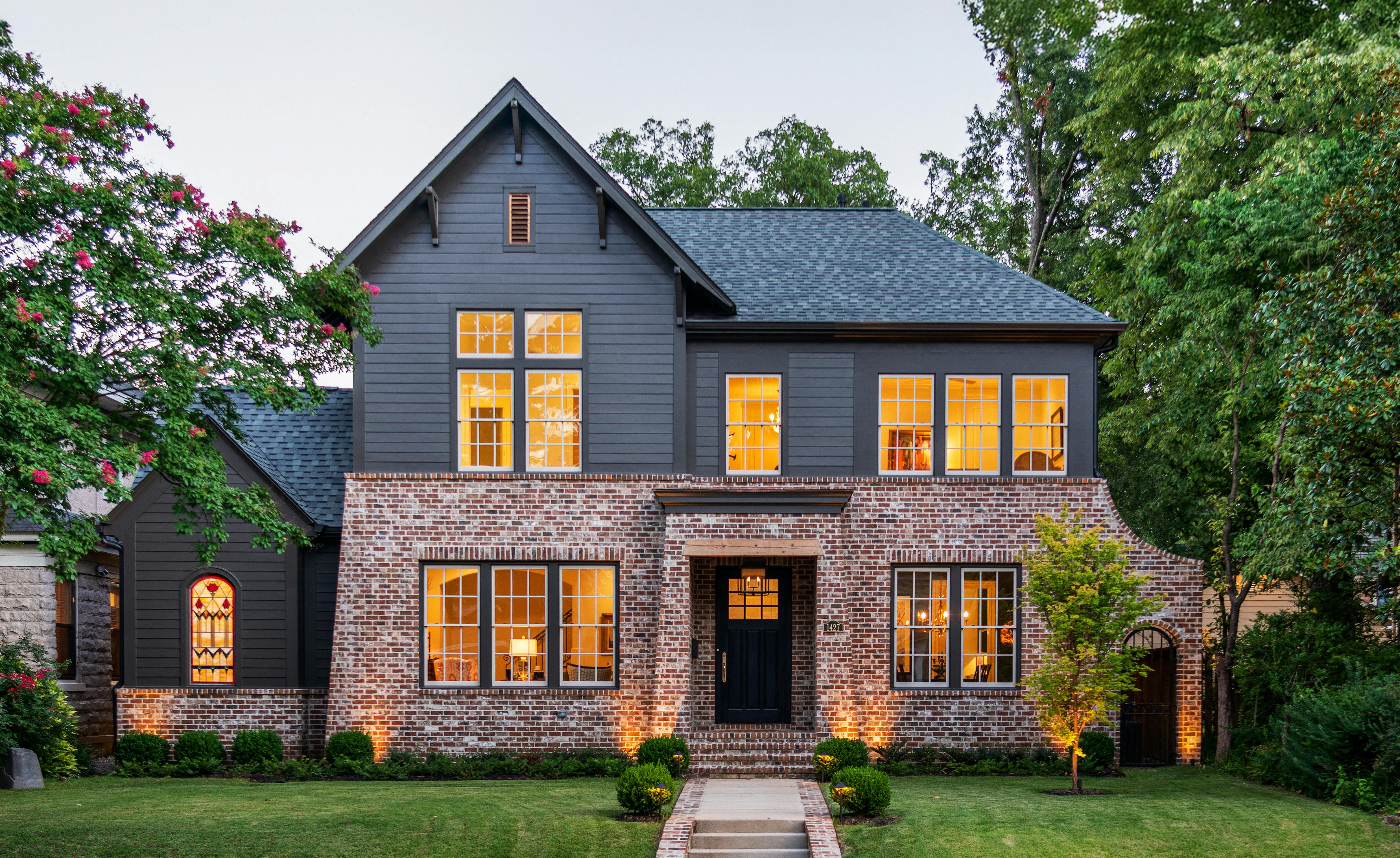 The BALA judges awarded Midtown Modern Tudor, a custom home in Memphis, Tenn., designed by local architect Shapiro & Co., as the Home of the Year for 2024.