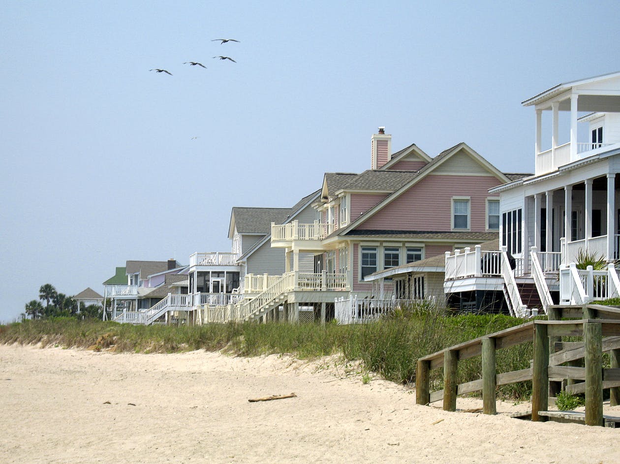 670c38d1af93c978869049aa Beach Homes