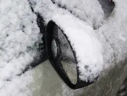 snow-Boston-shoveling-cars-vandalism snow-Boston-shoveling-cars-vandalism