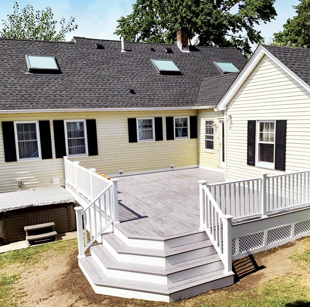 Dekorators voyage used by remodeler Pete Soares construction