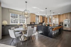 Large Kitchen Large Kitchen