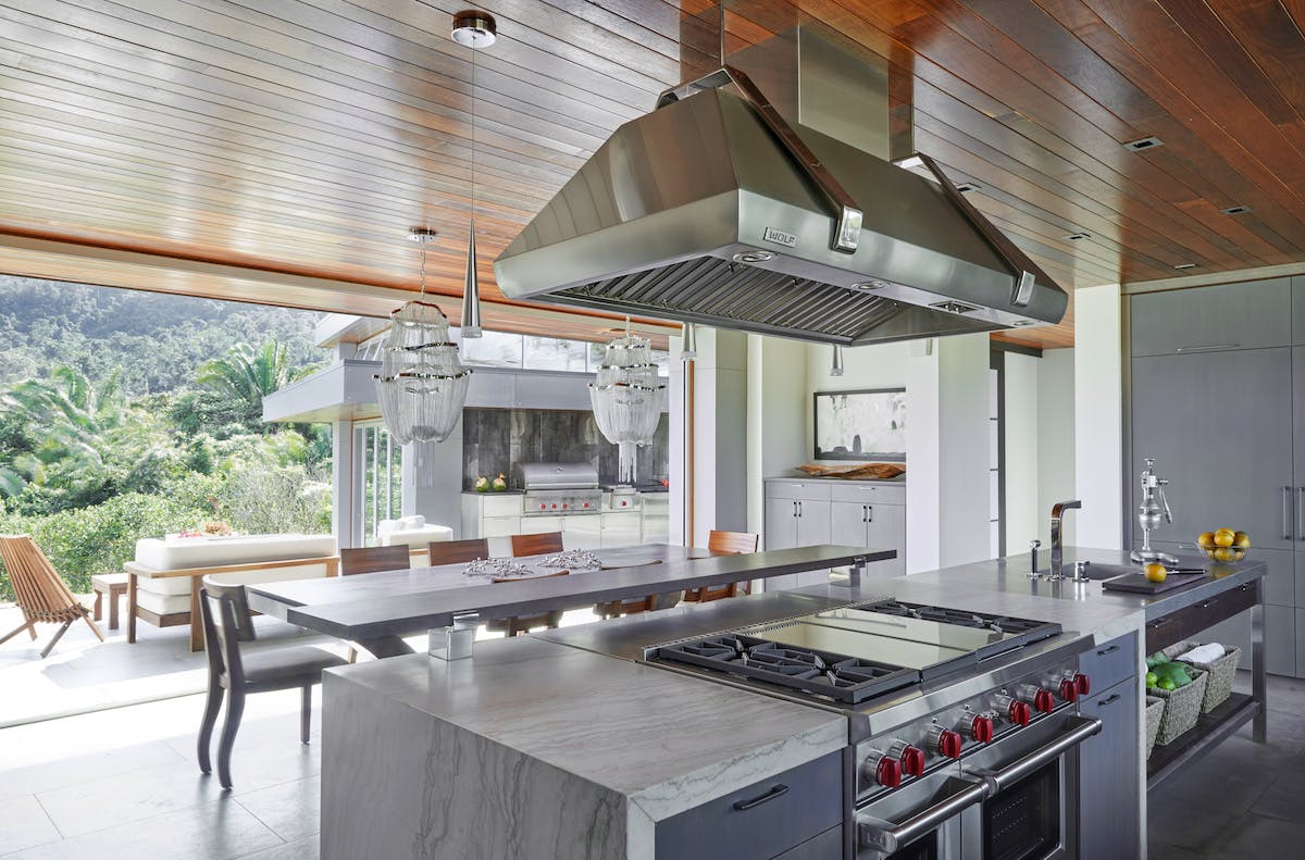 nkba outdoor luxury kitchen