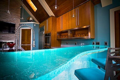 Think Glass Led Raised Bar