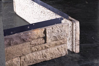 Versetta Stone Universal Corner