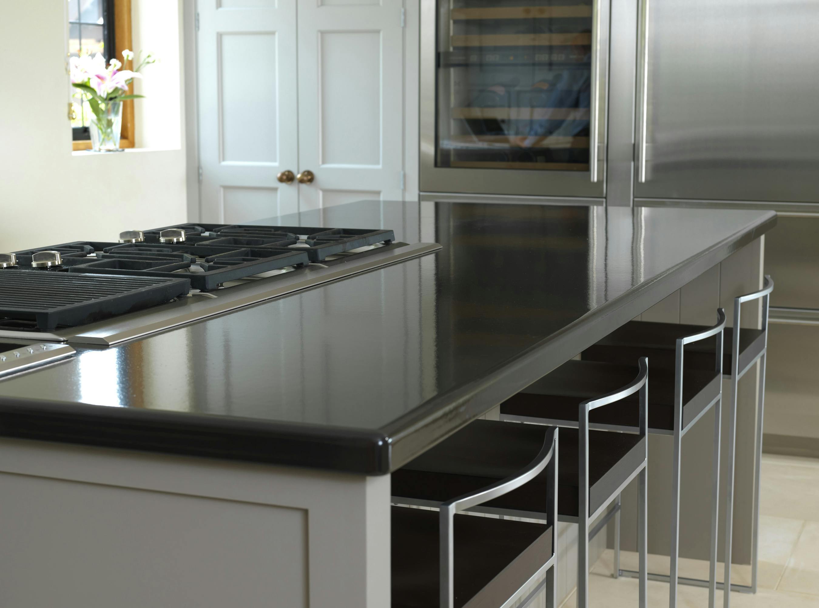 670c61316f422a286c512c91 Pyrolavekit1