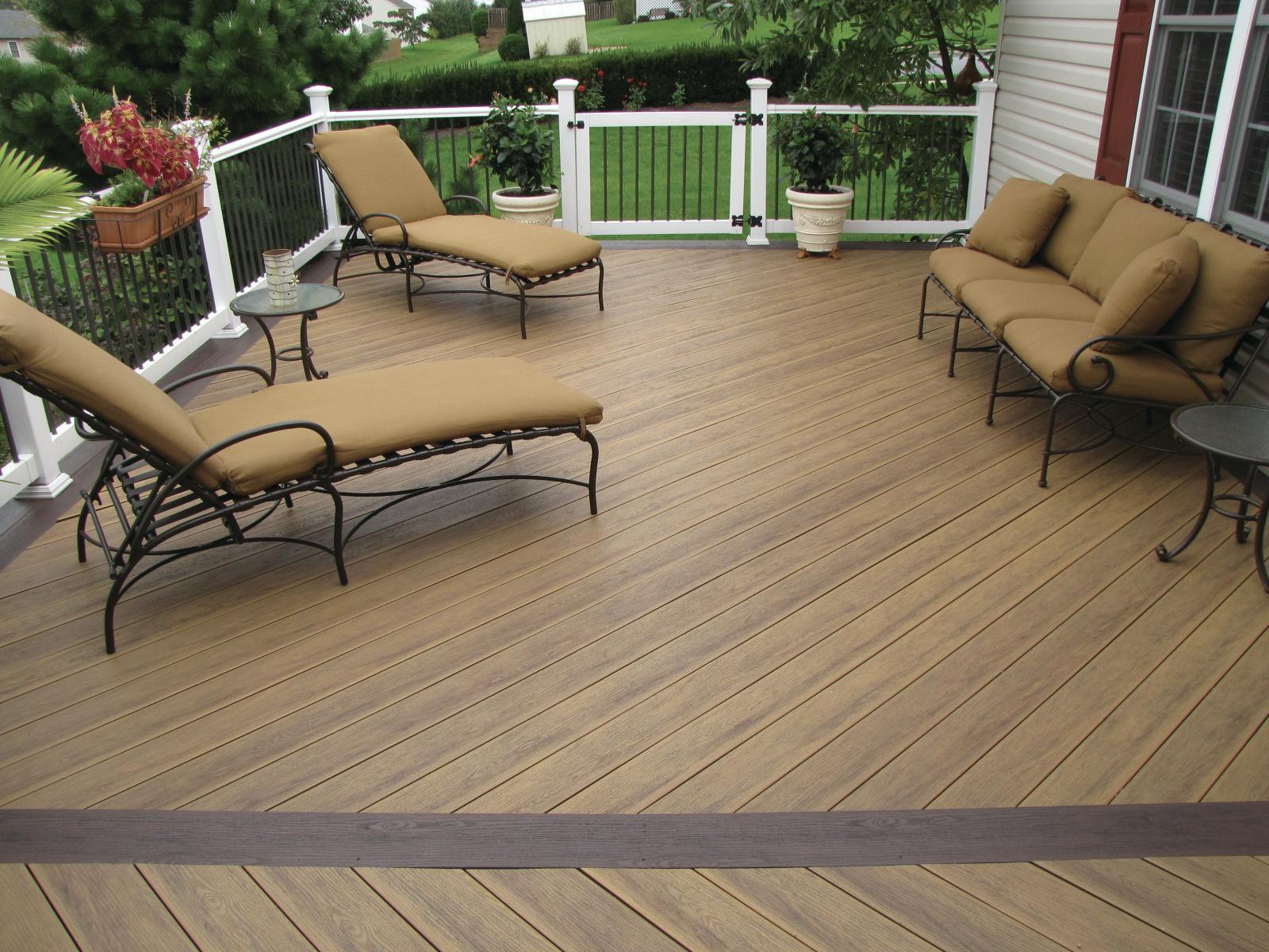 Clubhouse Decking