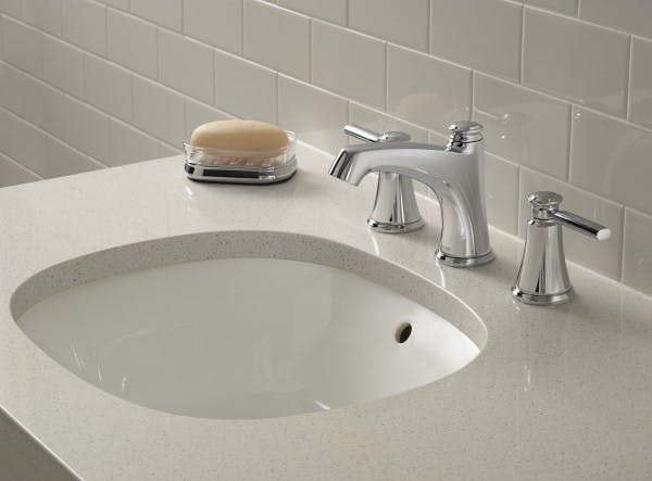 Toto Keane Widespread Hef 5x7 600x443