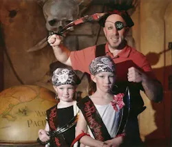 Disney%20 Official%20 Pirate%20 Picture%202011%20 Small Web Disney%20 Official%20 Pirate%20 Picture%202011%20 Small Web