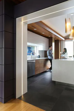 Mirrored%20toekick Mirrored%20toekick