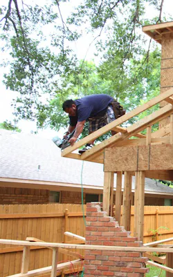 Unsafe%20on%20roof Unsafe%20on%20roof