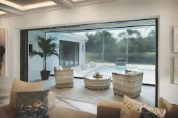 Phantom%20screen 3 Phantom%20screen 3