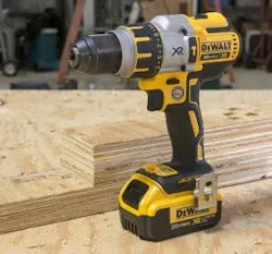 DeWalt DCD995 20V Max Drill DeWalt DCD995 20V Max Drill