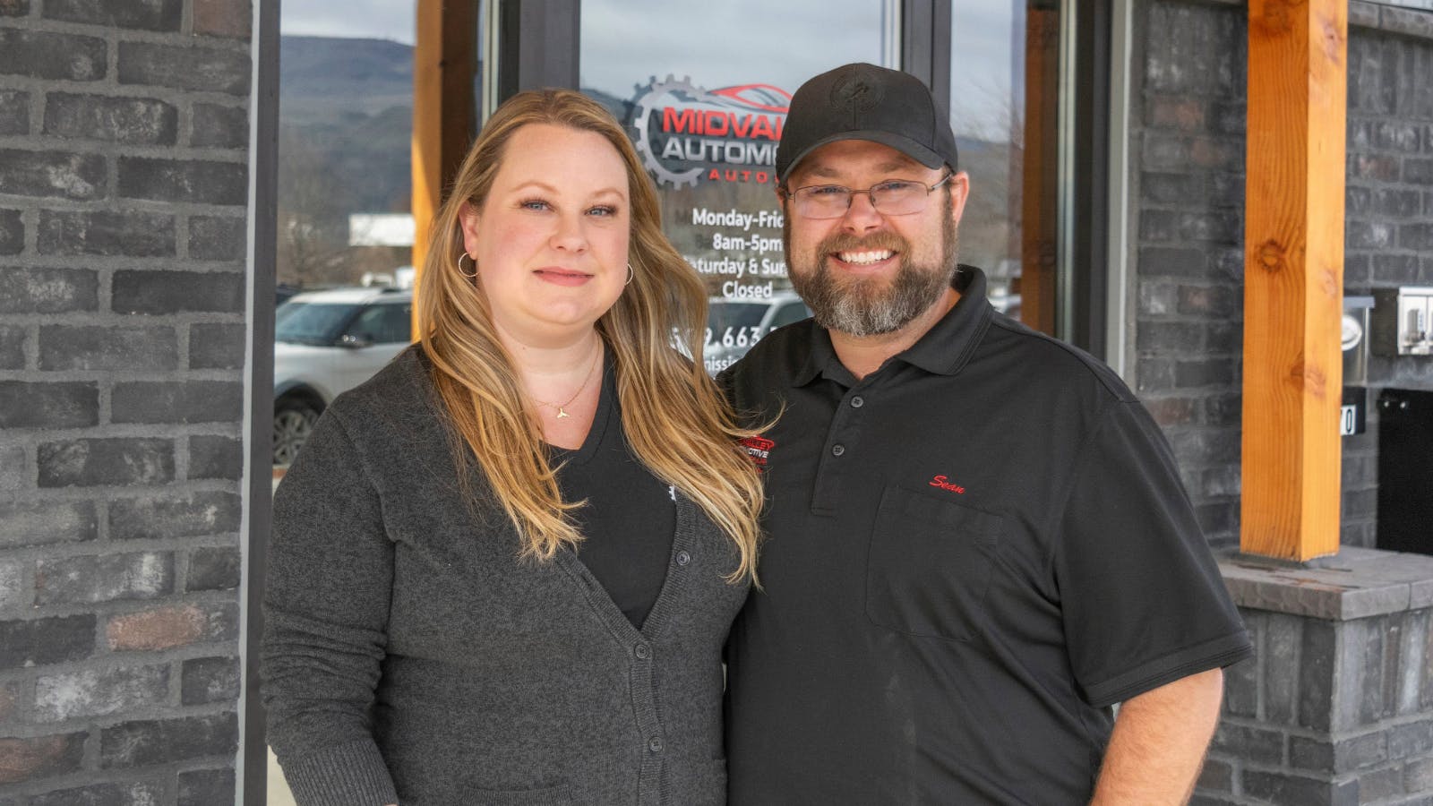 65ef1c17917d86001e4b1e22 Shop View Midvalley1