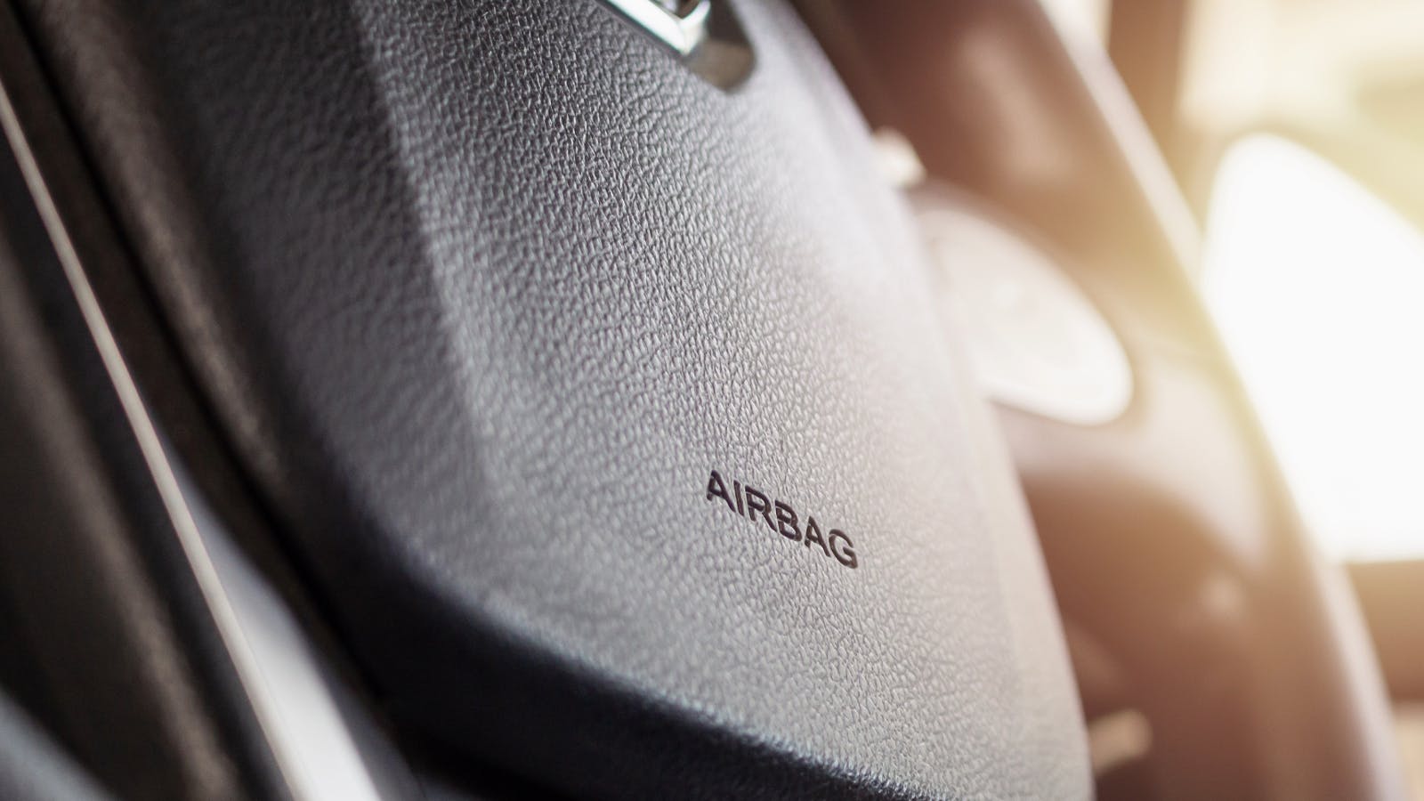 65fdefbb138a67001e414e76 Airbag