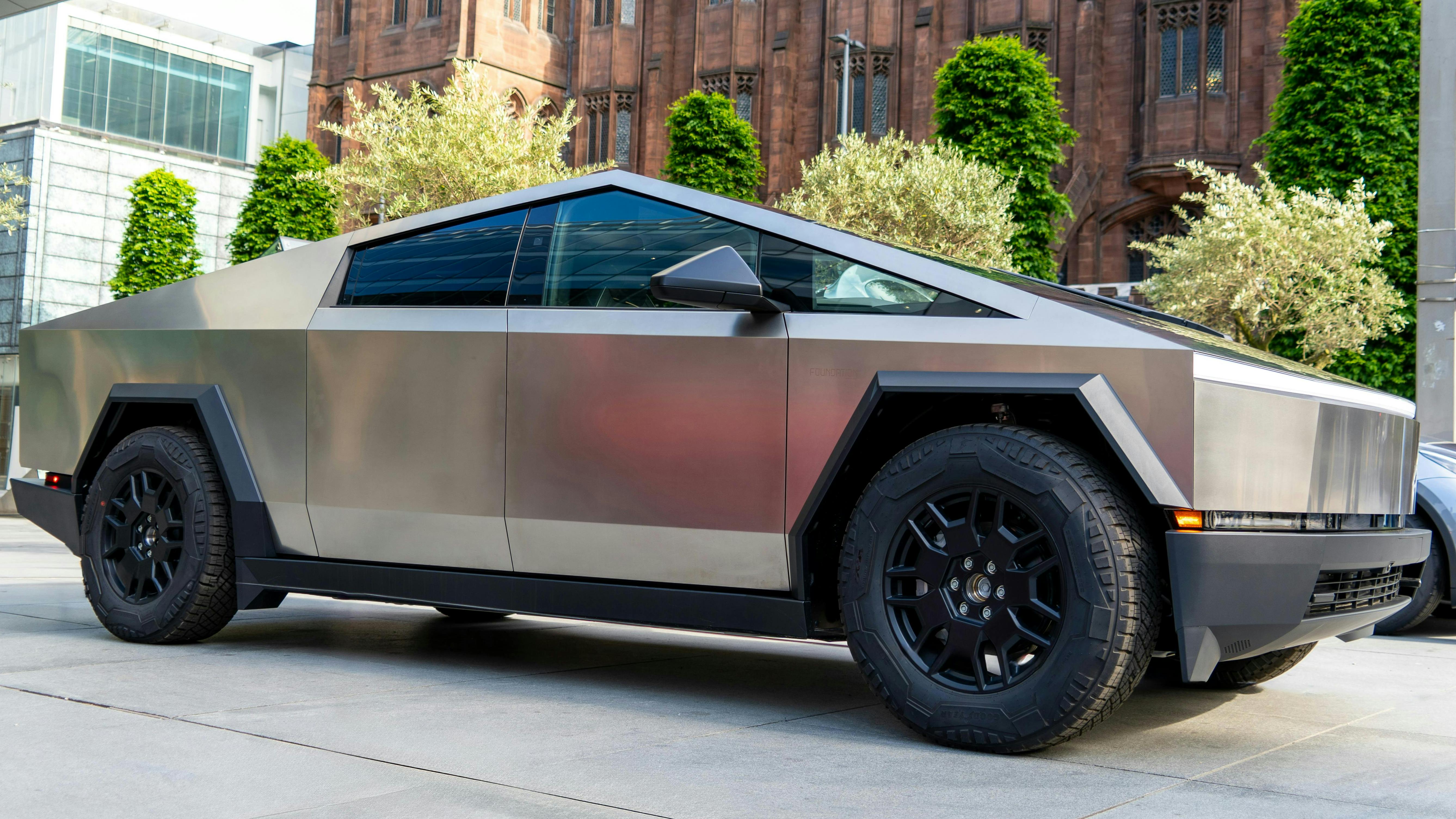 676e2e8d376f2a028ba21684 Cybertruck