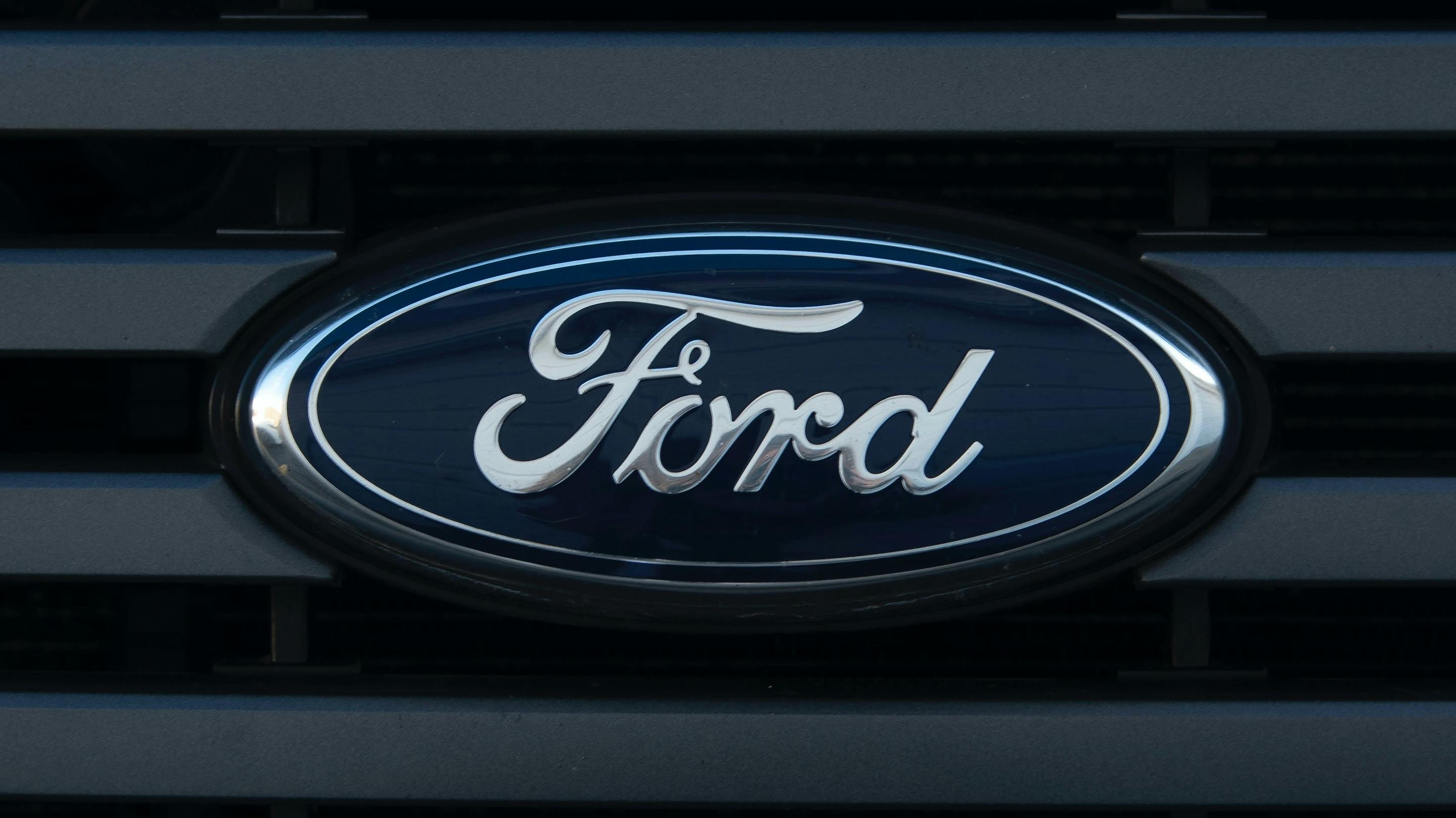 681421402d718d3c6dea3b82 Ford