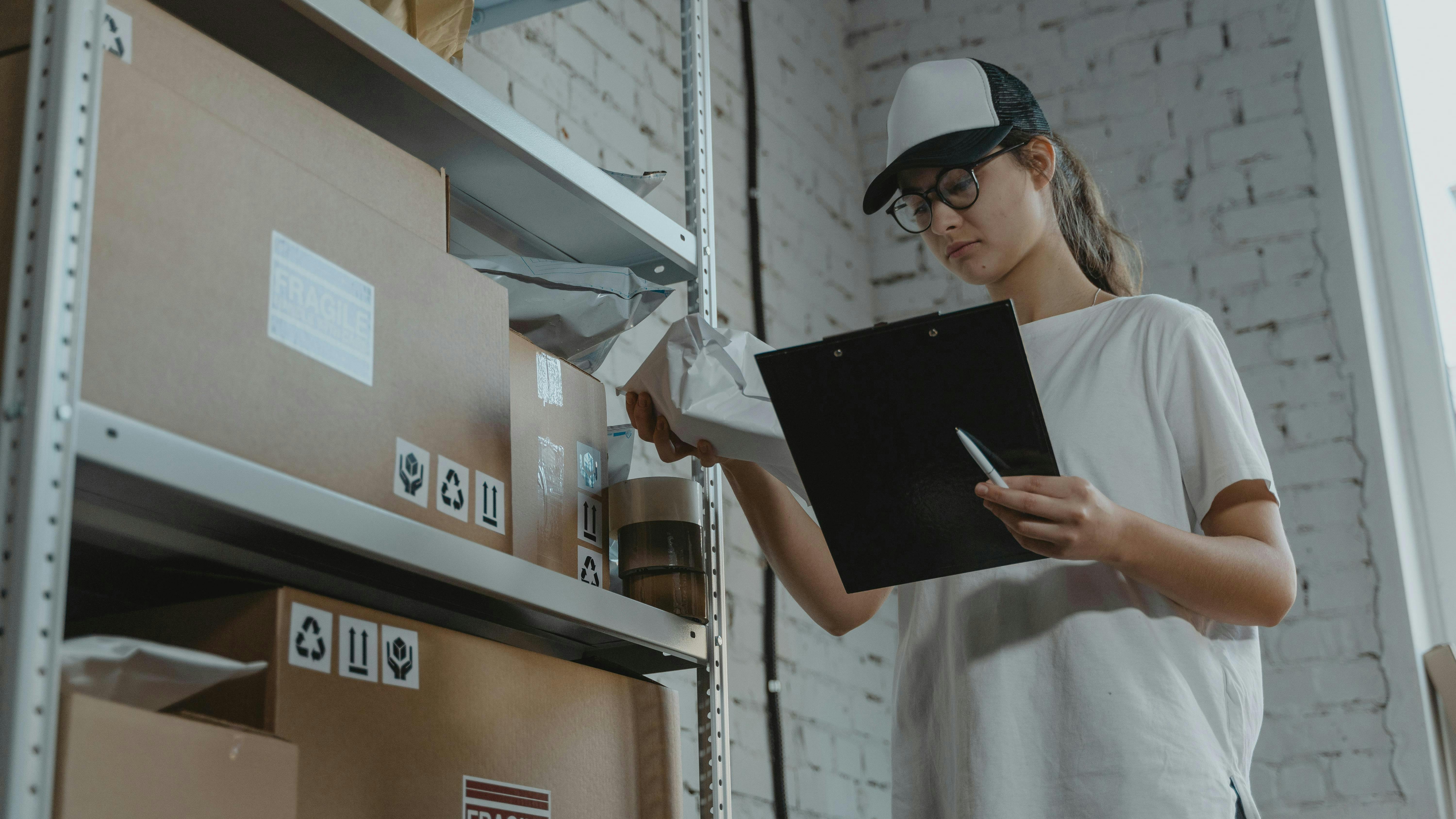 69576009893c2eb217037d8c Warehouse Worker