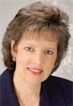 Th 0802rdhsocializing Th 0802rdhsocializing