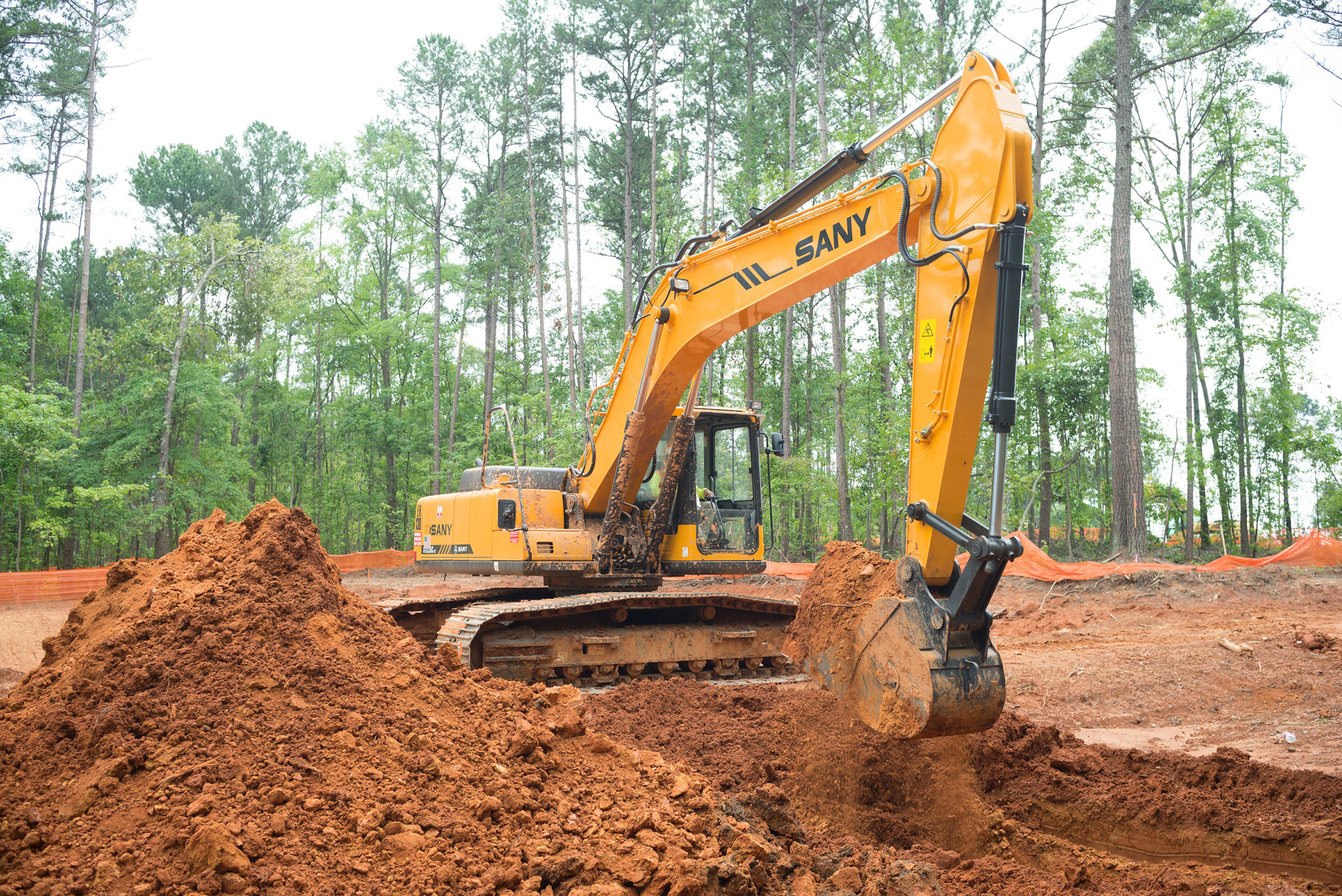 Rermag Com Sites Rermag com Files Uploads 2013 10 Sany Granite Mountain Machinery